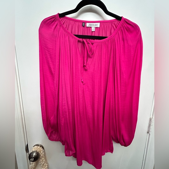 Jennifer Lopez Hot Pink Pleated Blouse, Front Tie, Oval Cut-Out, Size 1X - Picture 1 of 3